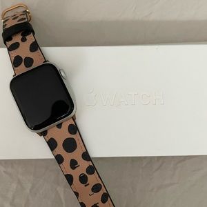 SERIES 4 APPLE WATCH - 40MM Aluminum